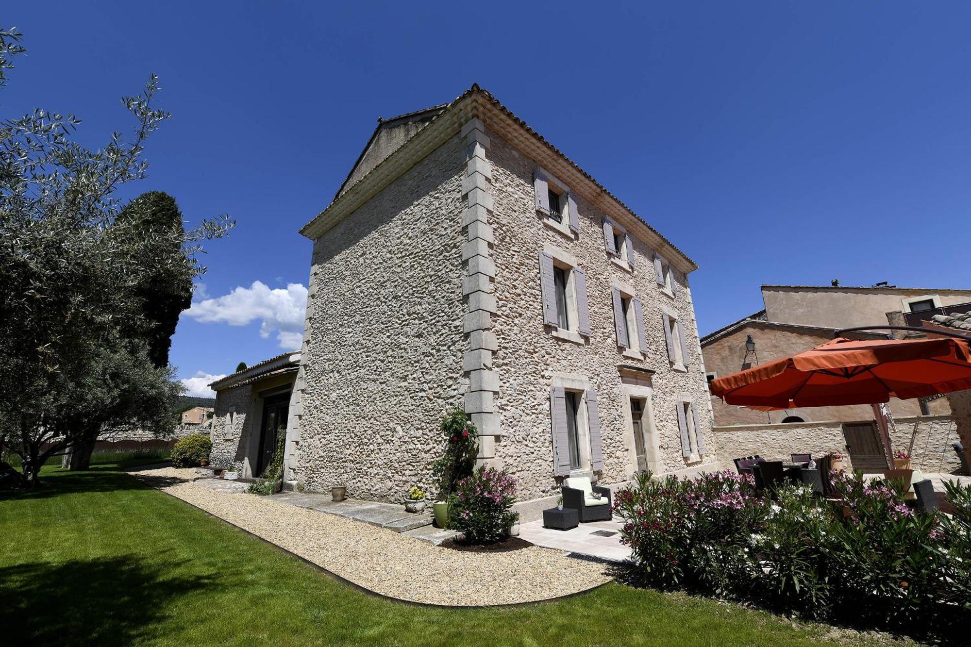 Bastide Des Demoiselles Bed & Breakfast รูสซียง ภายนอก รูปภาพ