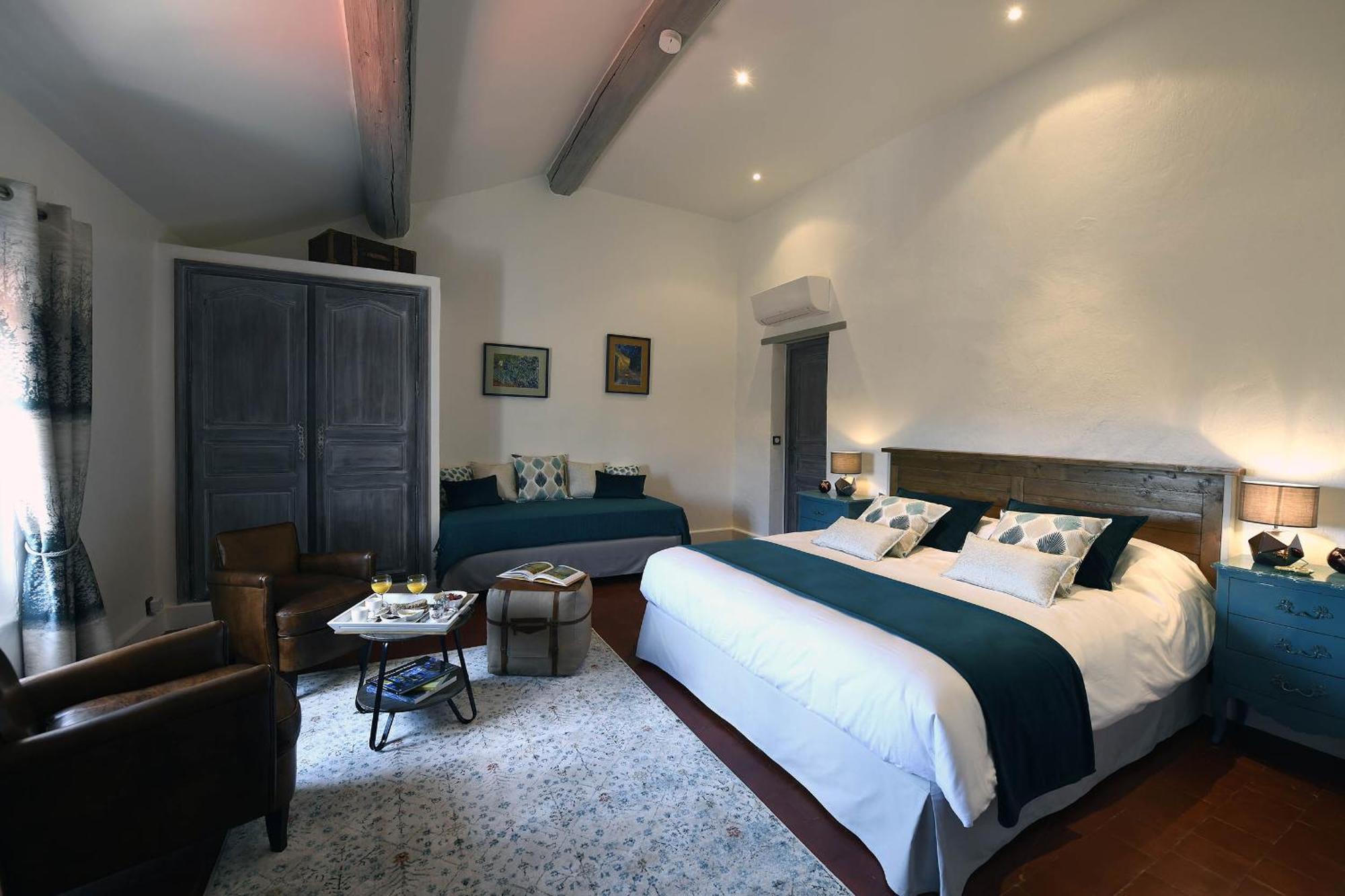 Bastide Des Demoiselles Bed & Breakfast รูสซียง ภายนอก รูปภาพ