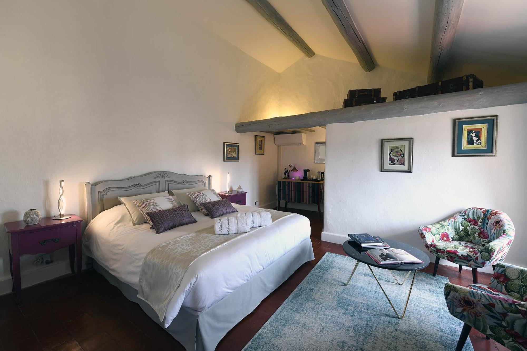 Bastide Des Demoiselles Bed & Breakfast รูสซียง ภายนอก รูปภาพ
